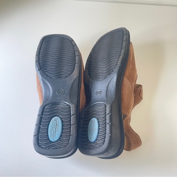 Red Cross Shoes Ultrasoft Womens Slingback Sandals Brown Leather Buckle 8.5 - Picture 8 of 11